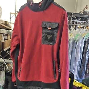 Under Armour Men's Red and Black Crewneck Sweater